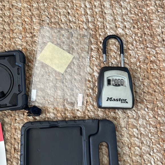 USB CHARGERS IPHONE CHARGER CALCULATOR IPAD CASE LAPTOP STAND IPAD PENCIL BUNDLE - Picture 7 of 12